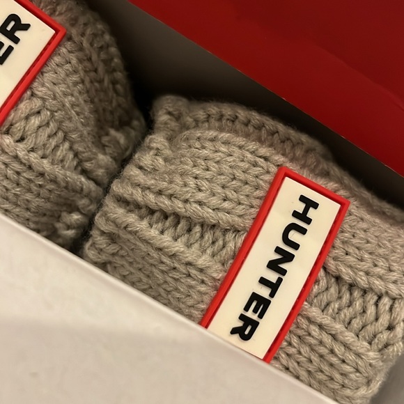 Hunter Original Tall Six Stitch Cable Knit Boot Socks - Picture 2 of 5